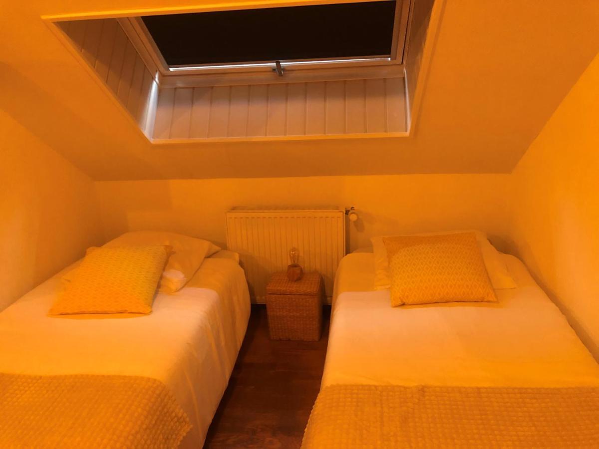 Grande Chambre Familiale Jaune Tout Bonnement Bien Putot-en-Auge Zewnętrze zdjęcie
